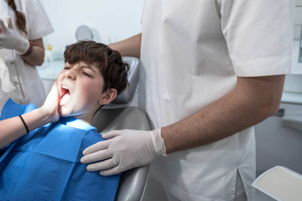 Best Emergency Broken Tooth Repair in Victoria, KS